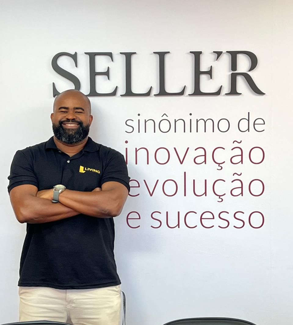 ALEX FERNANDES
