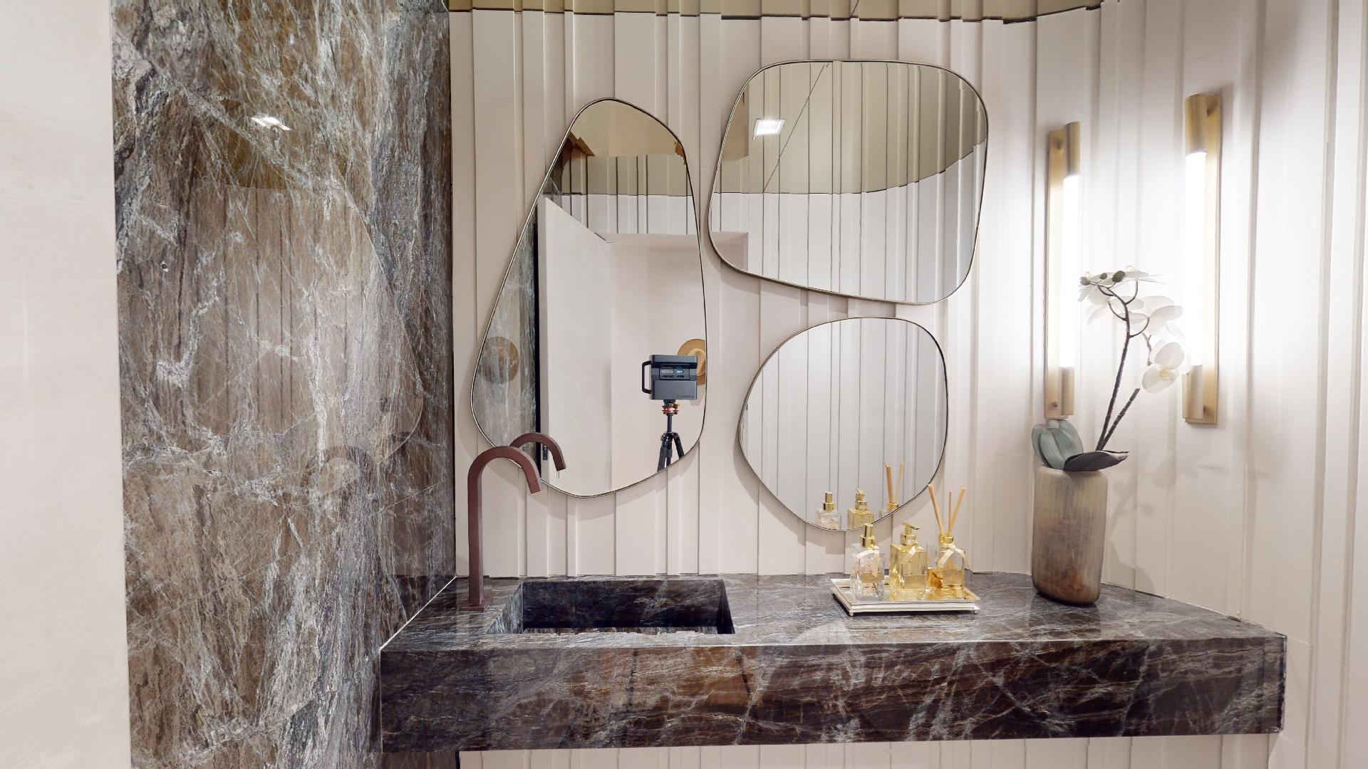 Foto do Banheiro do Decorado de 253 m²