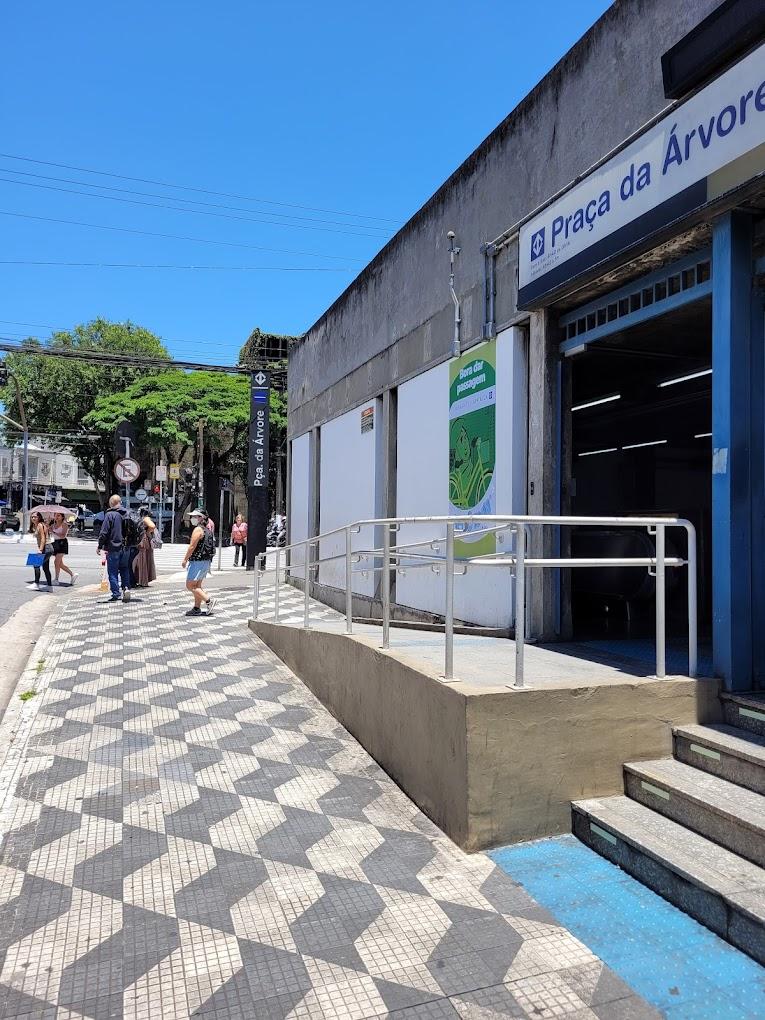 Metrô Praça da Árvore